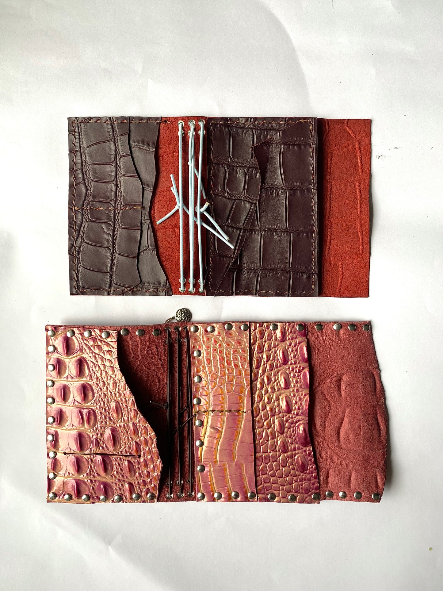 Iris Passport w/ pockets