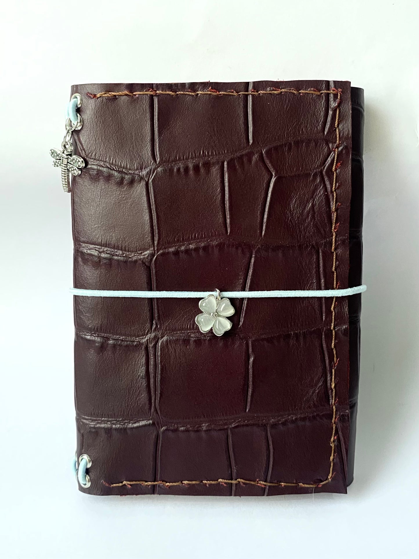 Iris Passport w/ pockets