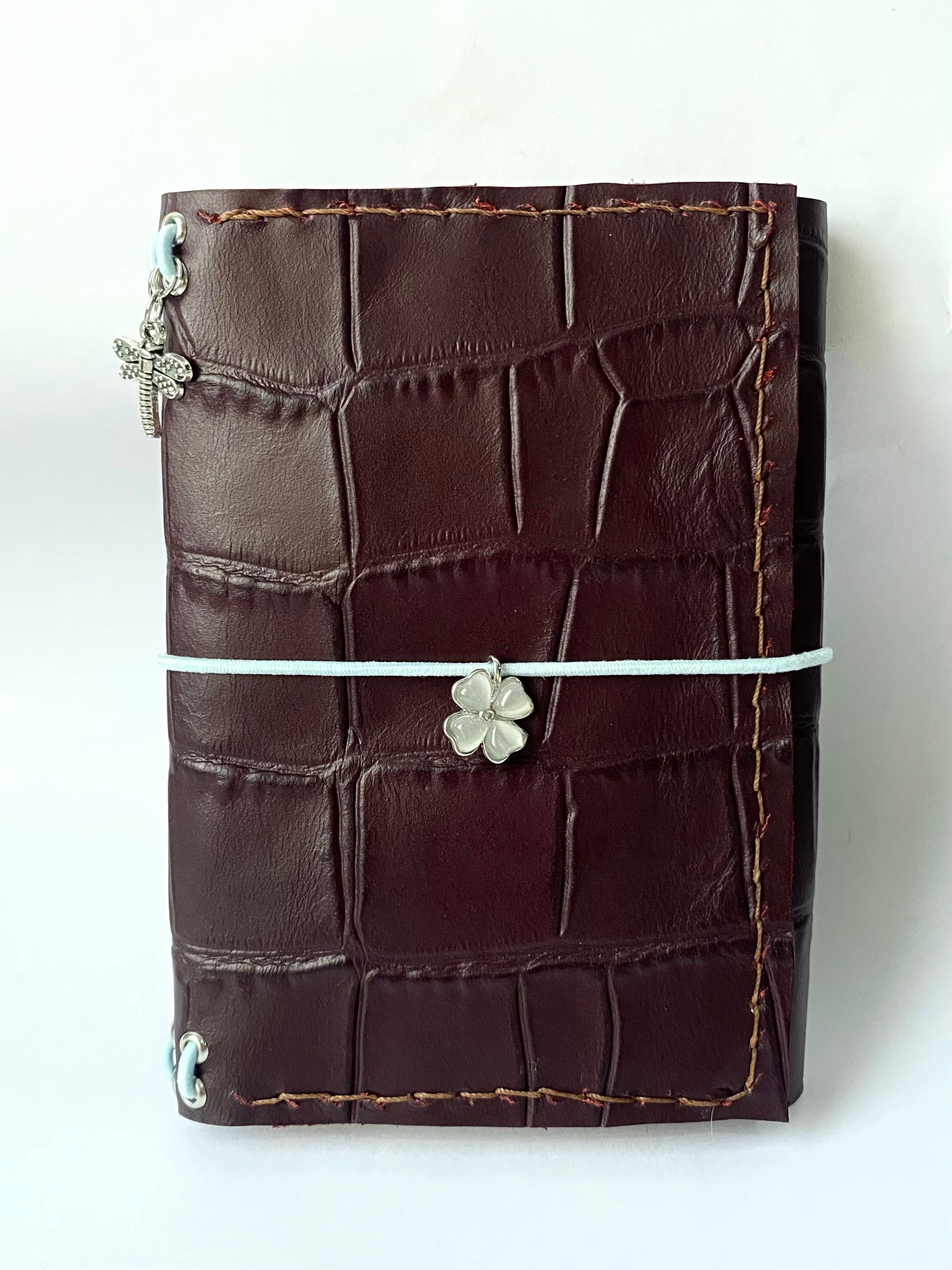 Iris Passport w/ pockets