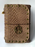 Daenys Passport w/ pockets